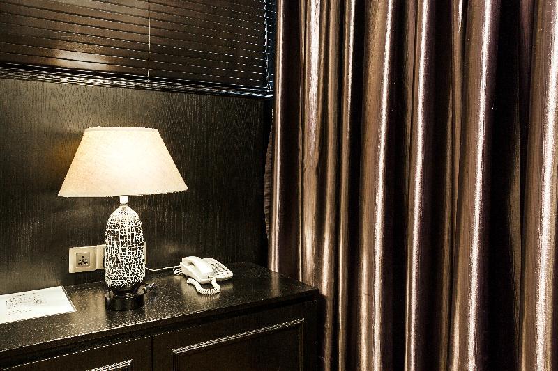 Manhattan Business Hotel Damansara Perdana Петалинг Джая Екстериор снимка